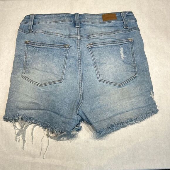 JUDY BLUE Denim Cutoff Shorts Sz Medium High Waist Heavily Distressed Blue JB150 - Picture 3 of 7